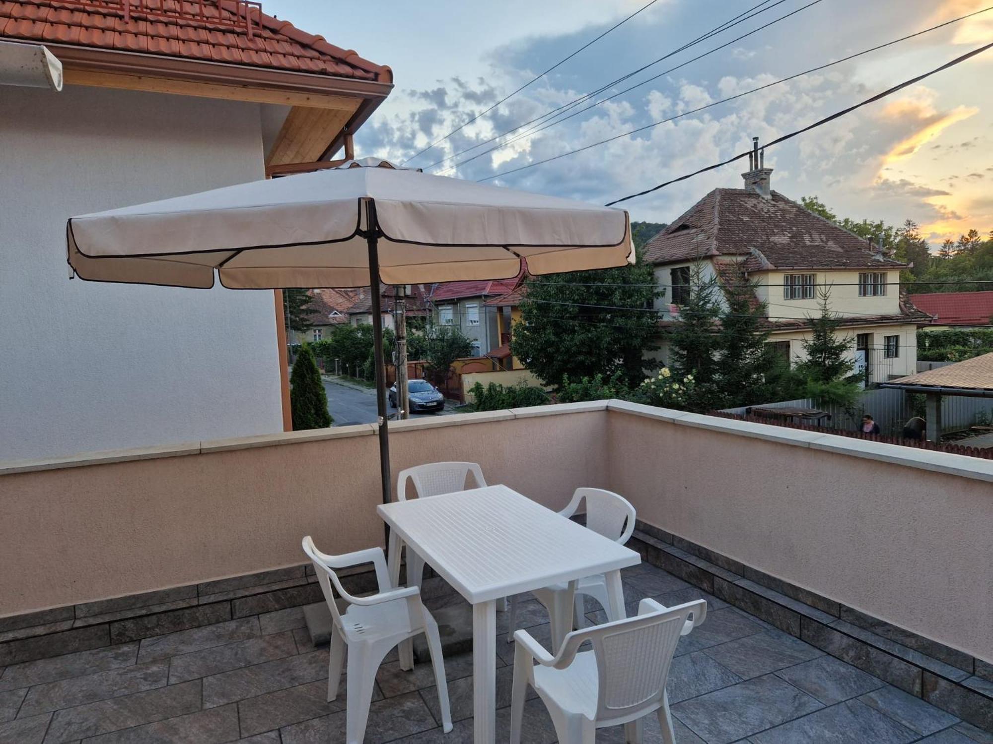 Home Studio Sighisoara Luaran gambar